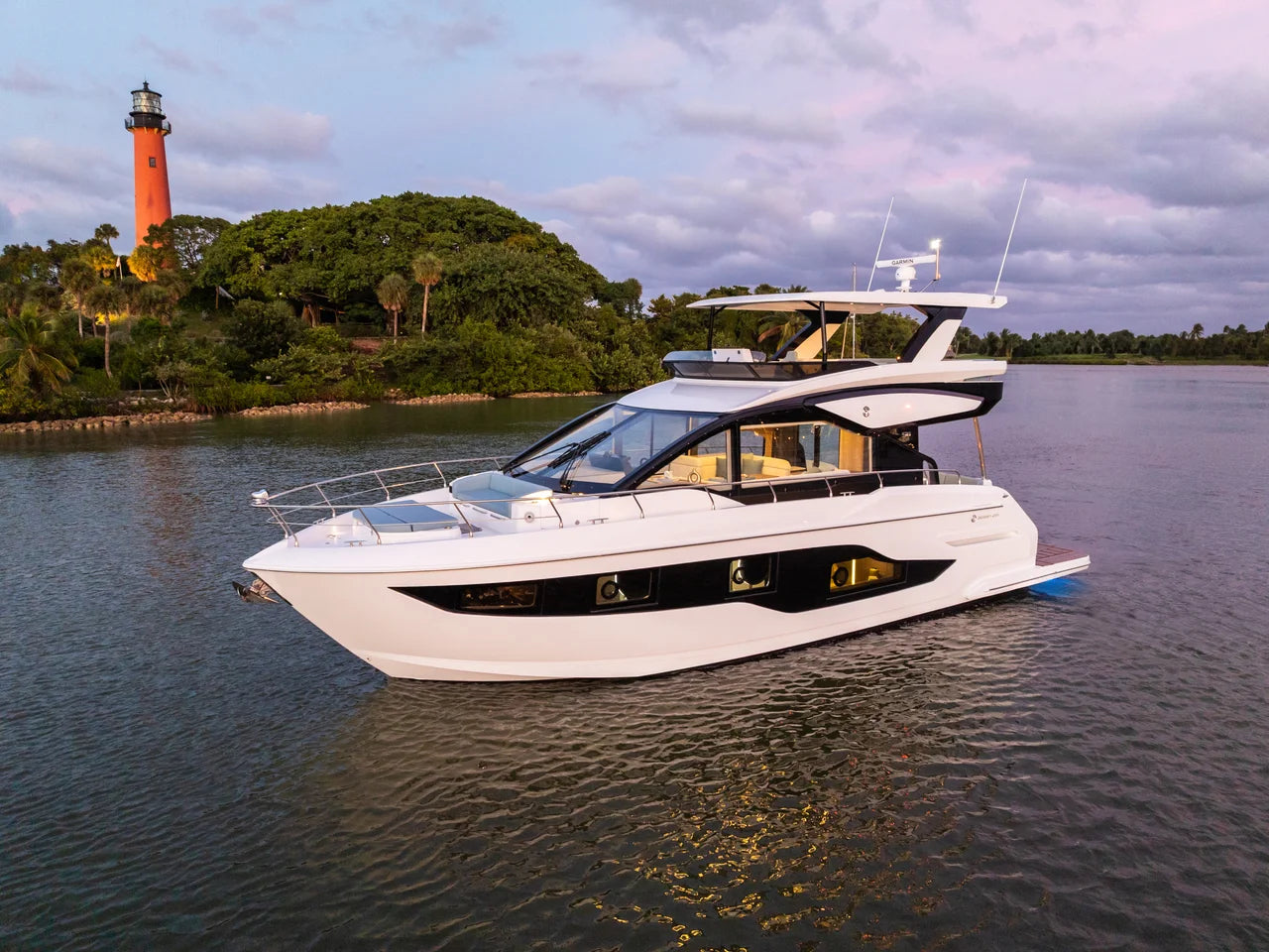 2026 Cruisers Yachts 50 FLY 50.0 feet, Clearwater, Florida #5