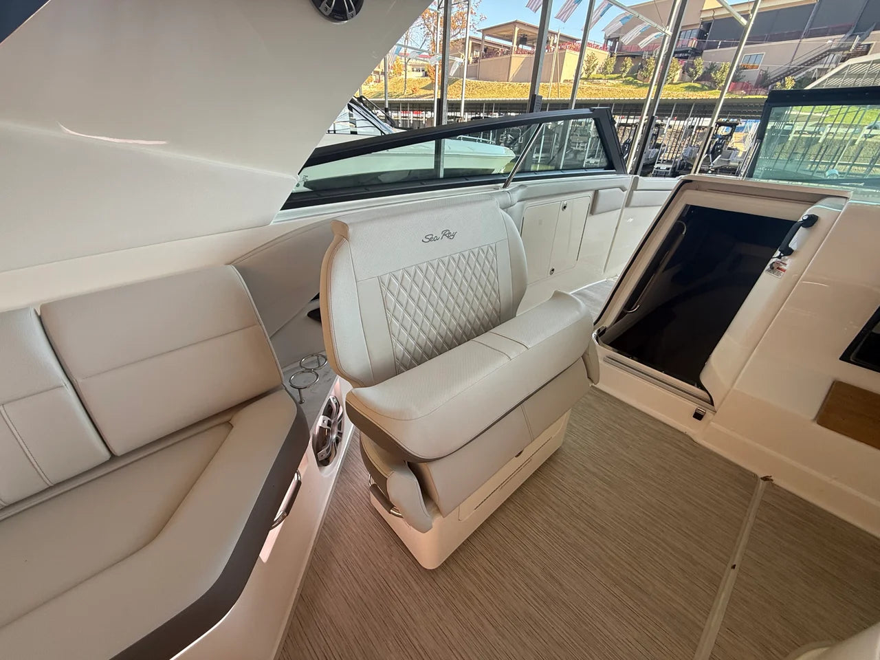 2026 Sea Ray SLX 400 Outboard 40.0 feet, Clearwater, Florida #42