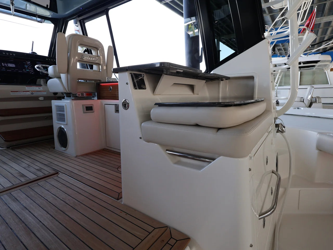 2026 Boston Whaler 405 Conquest 40.0 feet, Clearwater, Florida #35