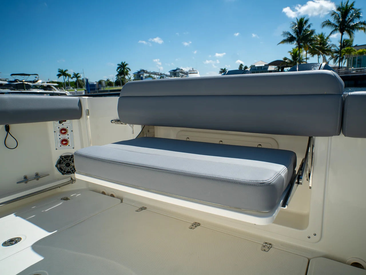 2026 Boston Whaler 280 Outrage 28.0 feet, Clearwater, Florida #9