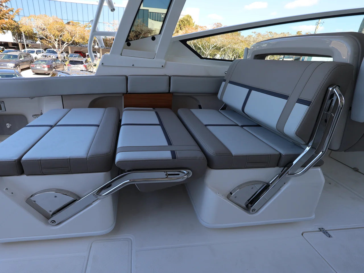 2026 Boston Whaler 330 Vantage 33.0 feet, Clearwater, Florida #19