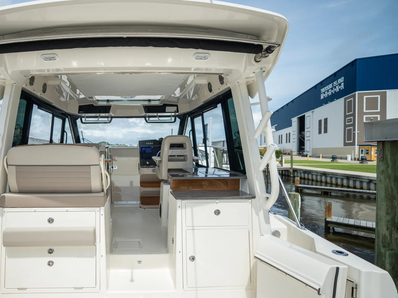 2026 Boston Whaler 365 Conquest 36.0 feet, Clearwater, Florida #35