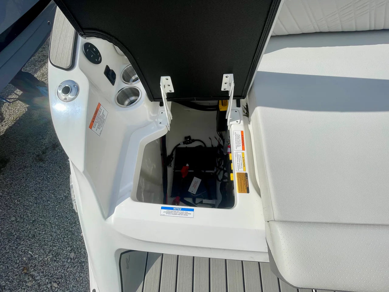 2026 Sea Ray SDX 230 Outboard 23.0 feet, Clearwater, Florida #6