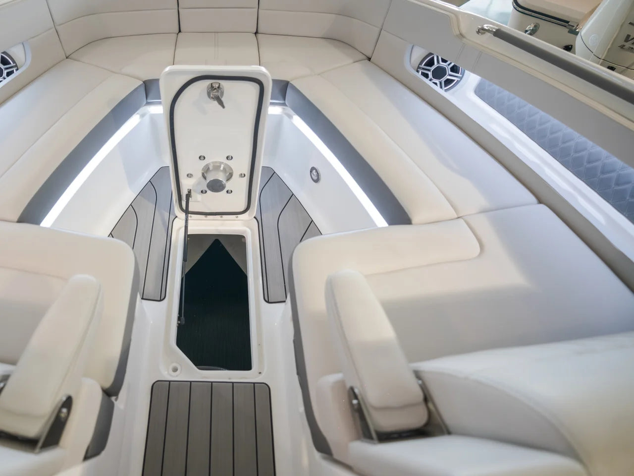 2026 Sea Ray SLX 310 Outboard 31.0 feet, Clearwater, Florida #14