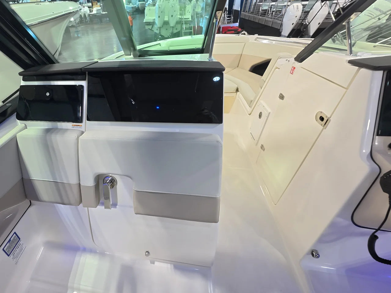 2026 Boston Whaler 280 Vantage 28.0 feet, Clearwater, Florida #20