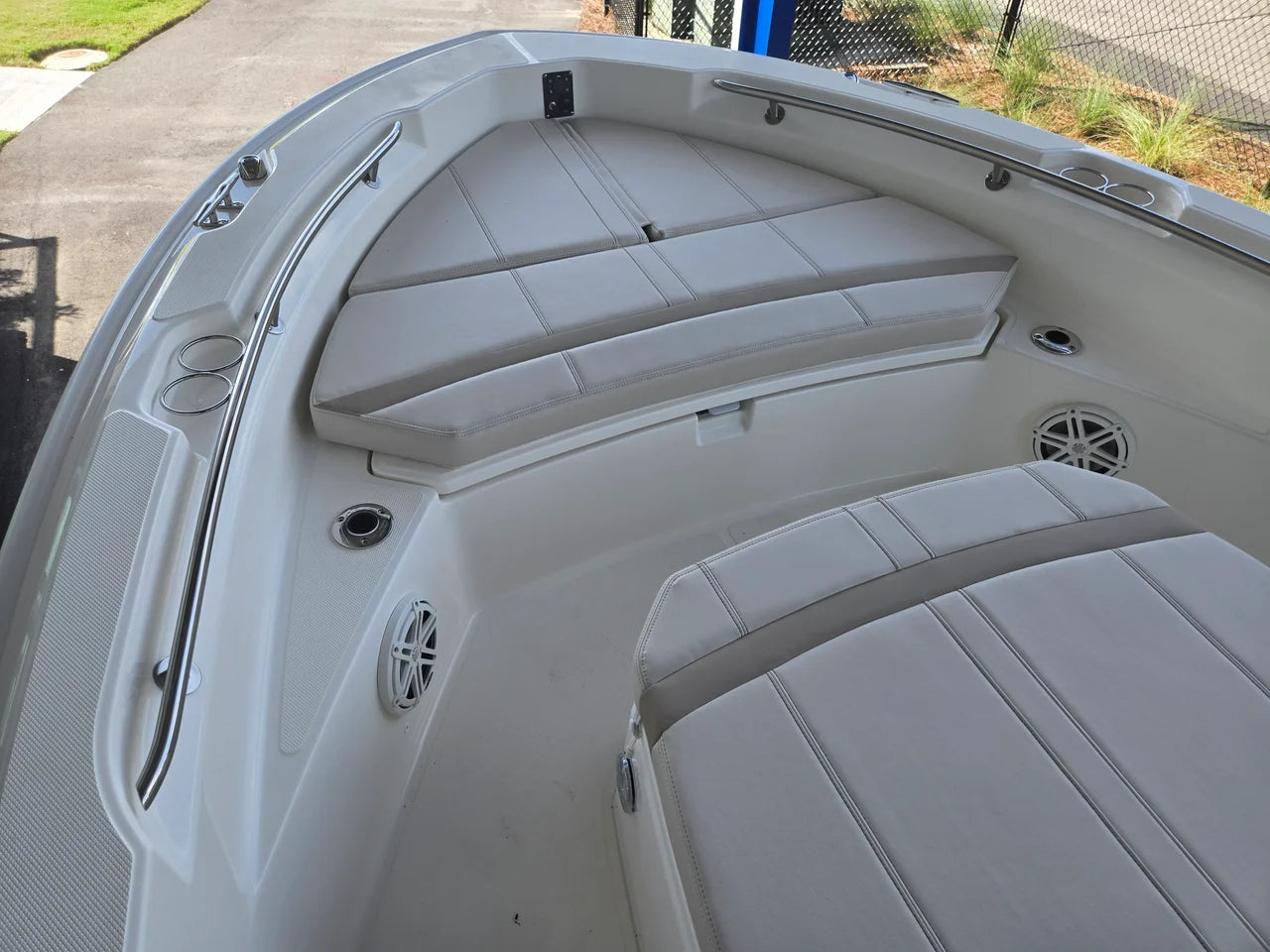 2026 Boston Whaler 220 Dauntless 22.0 feet, Clearwater, Florida #13