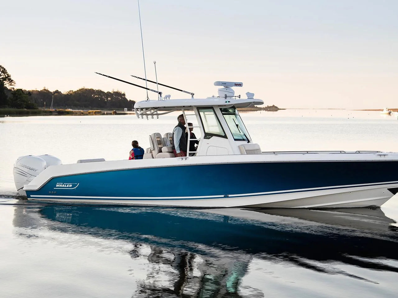 2026 Boston Whaler 330 Outrage 33.0 feet, Clearwater, Florida #2