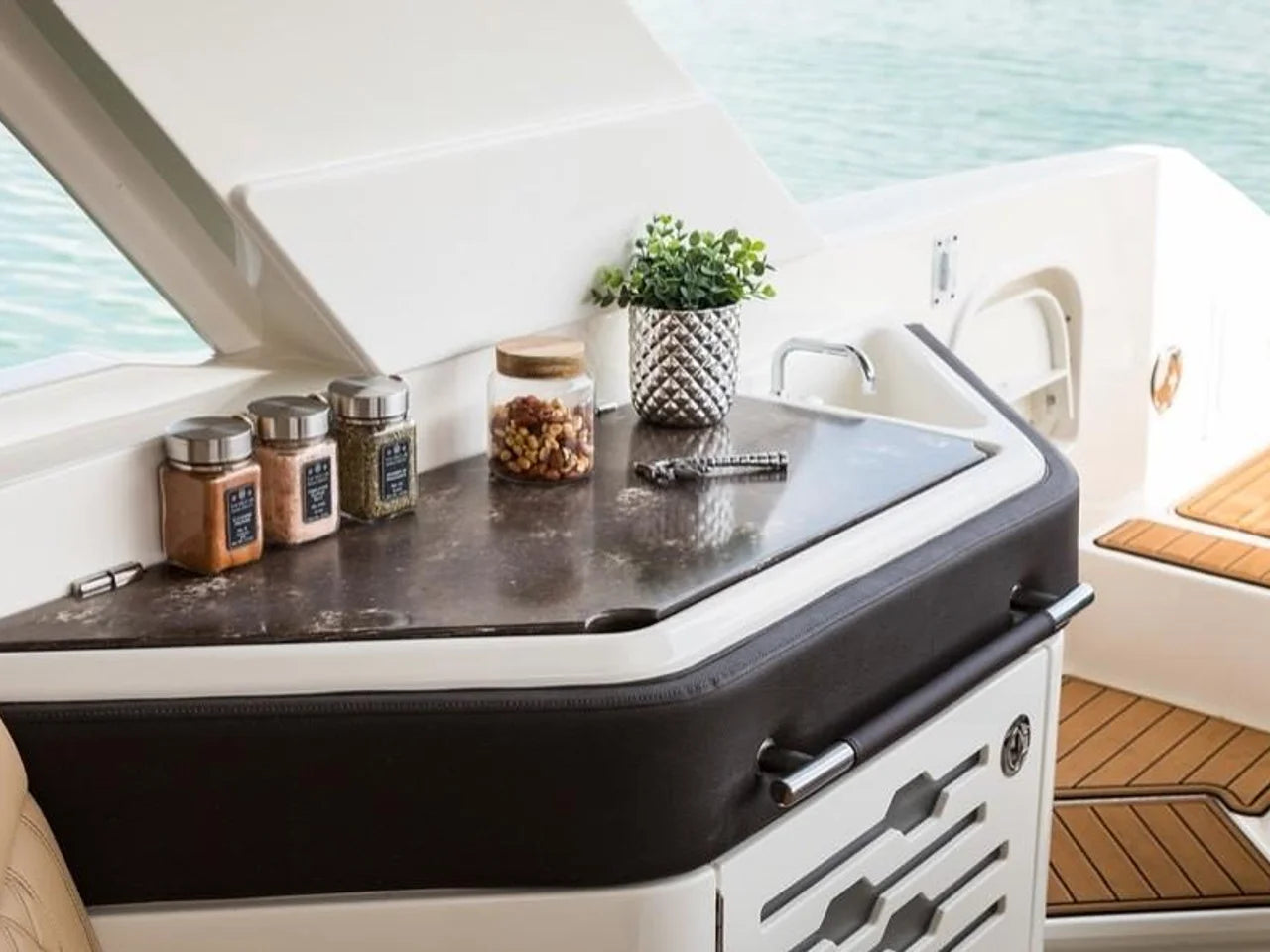 2026 Sea Ray SLX 310 Outboard 31.0 feet, Clearwater, Florida #21