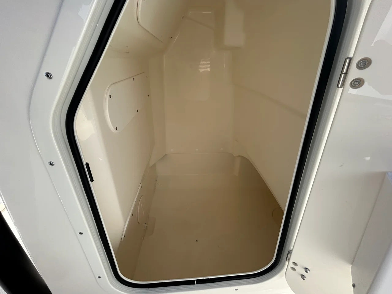 2026 Boston Whaler 210 Montauk 21.0 feet, Clearwater, Florida #24