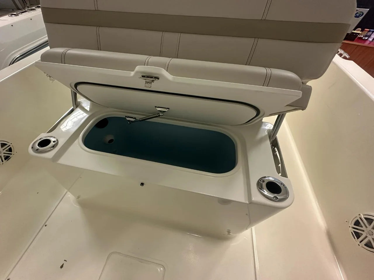 2026 Boston Whaler 250 Dauntless 25.0 feet, Clearwater, Florida #12