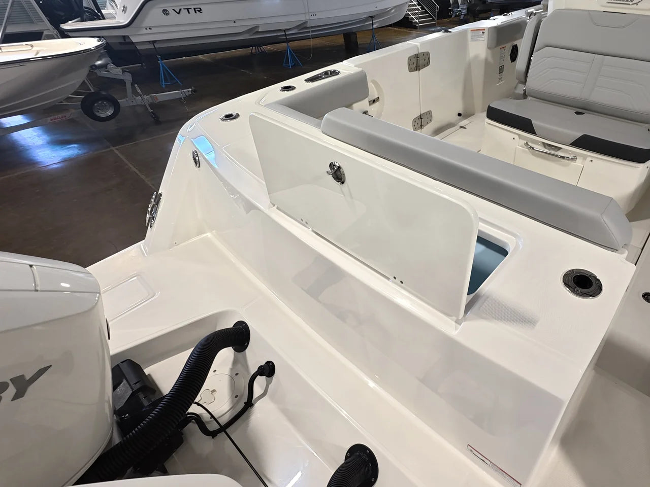 2026 Boston Whaler 330 Outrage 33.0 feet, Clearwater, Florida #7