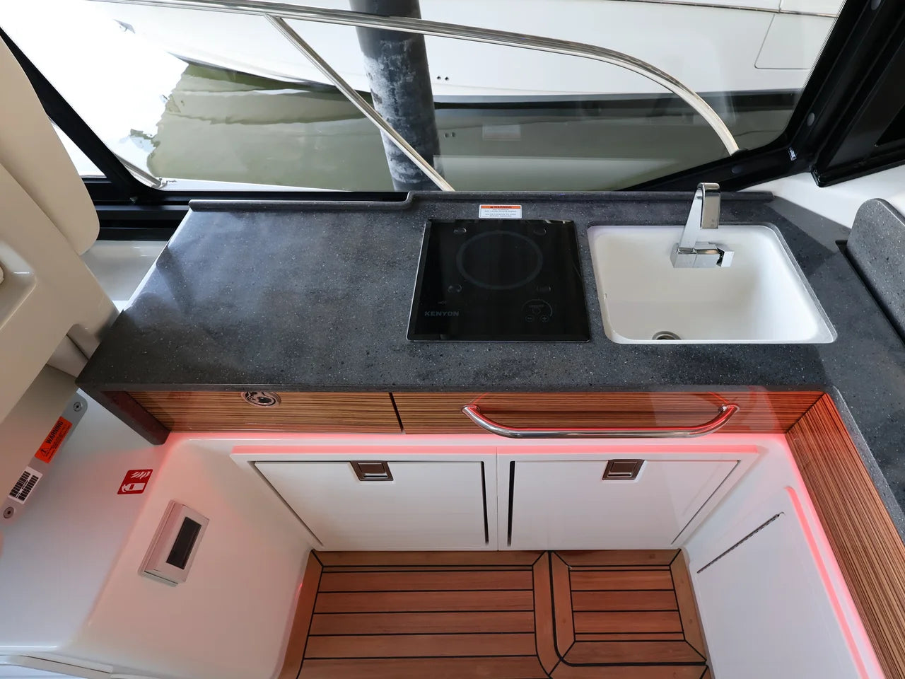2026 Boston Whaler 405 Conquest 40.0 feet, Clearwater, Florida #48