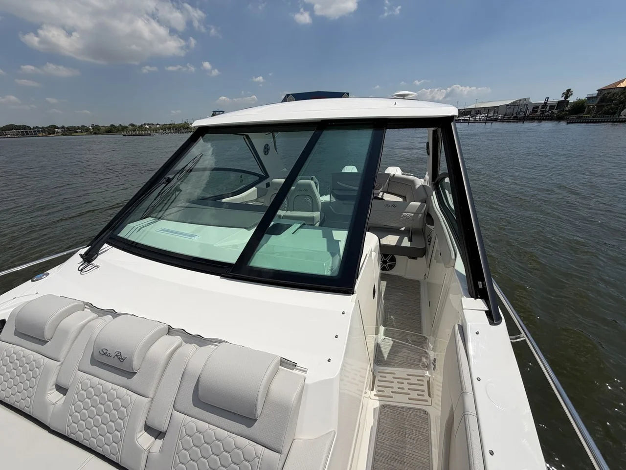 2026 Sea Ray Sundancer 320 Outboard 32.0 feet, Clearwater, Florida #39