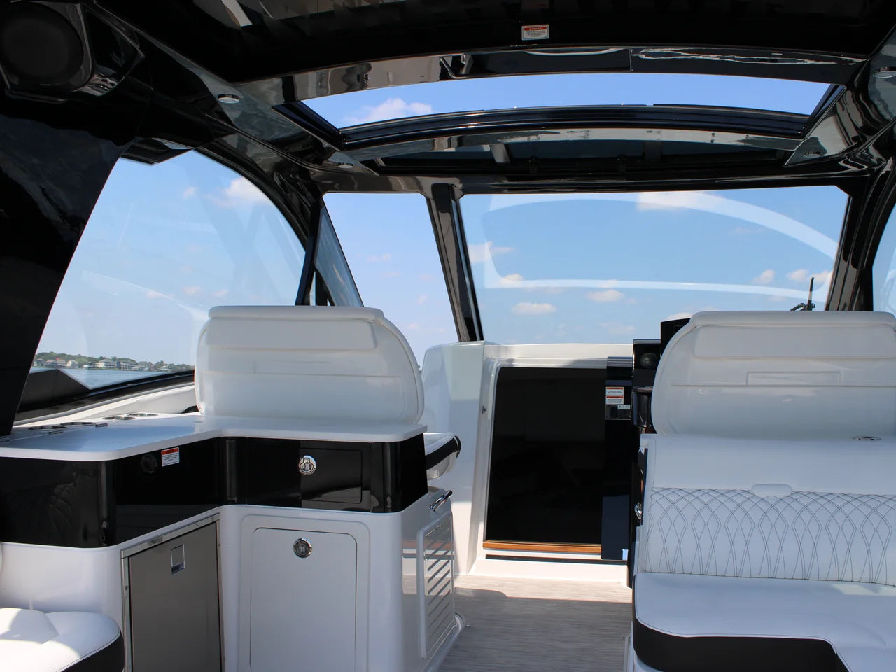 2026 Sea Ray Sundancer 370 Outboard 37.0 feet, Clearwater, Florida #68