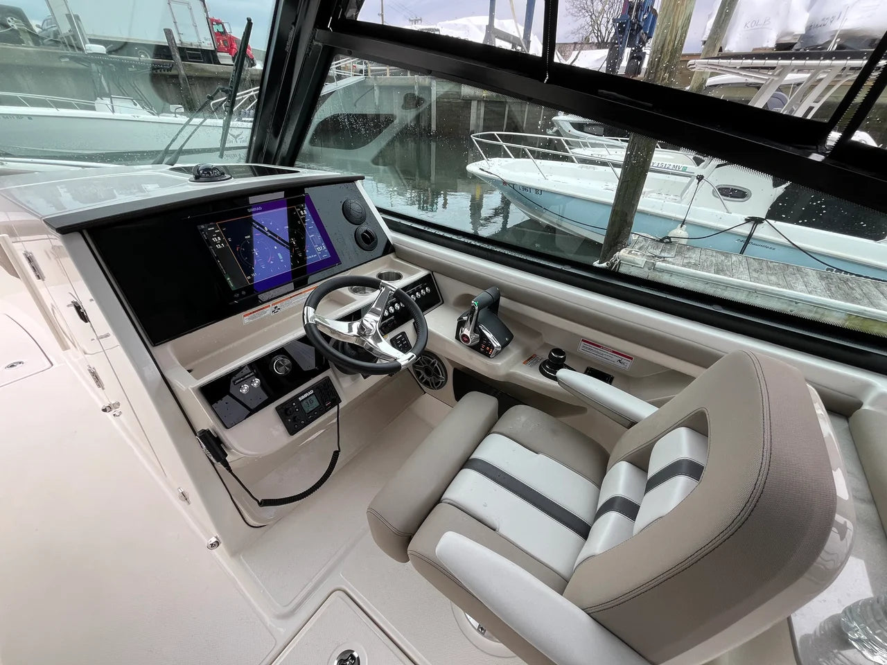 2026 Boston Whaler 330 Vantage 33.0 feet, Clearwater, Florida #33