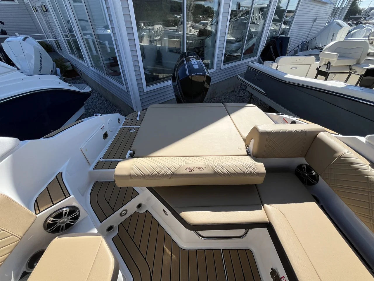2026 Sea Ray SDX 250 Outboard 25.0 feet, Clearwater, Florida #6