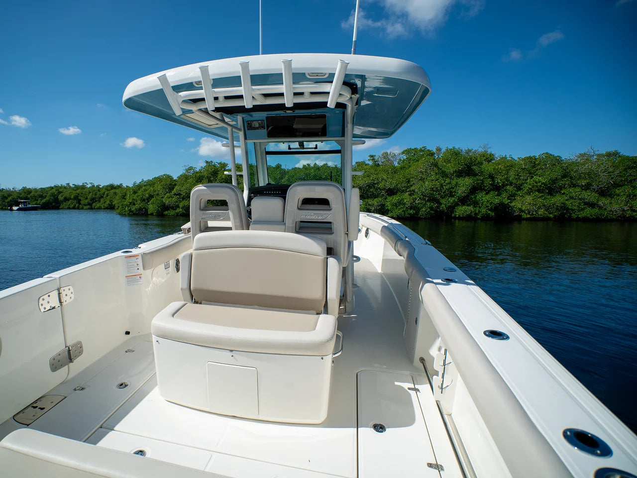 2026 Boston Whaler 330 Outrage 33.0 feet, Clearwater, Florida #6