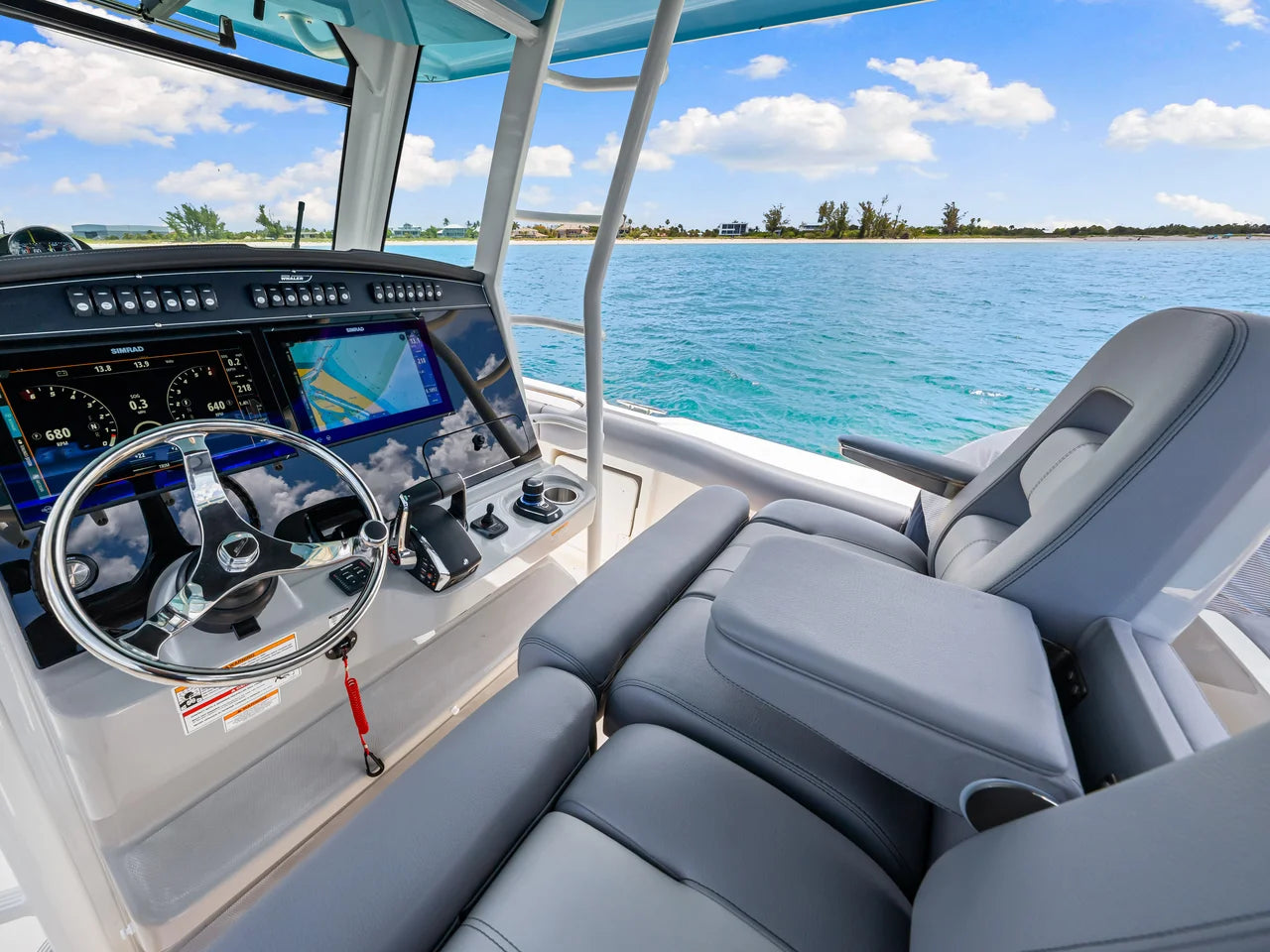 2026 Boston Whaler 330 Outrage 33.0 feet, Clearwater, Florida #16
