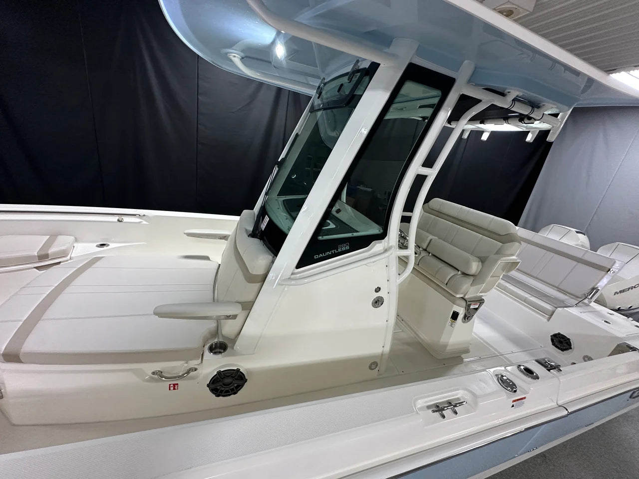 2026 Boston Whaler 280 Dauntless 28.0 feet, Clearwater, Florida #11