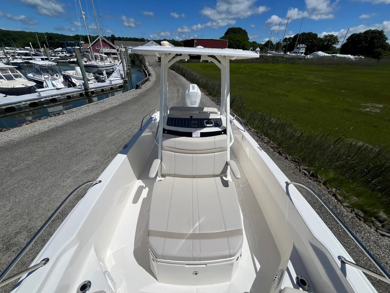 2026 Boston Whaler 250 Dauntless 25.0 feet, Clearwater, Florida #18