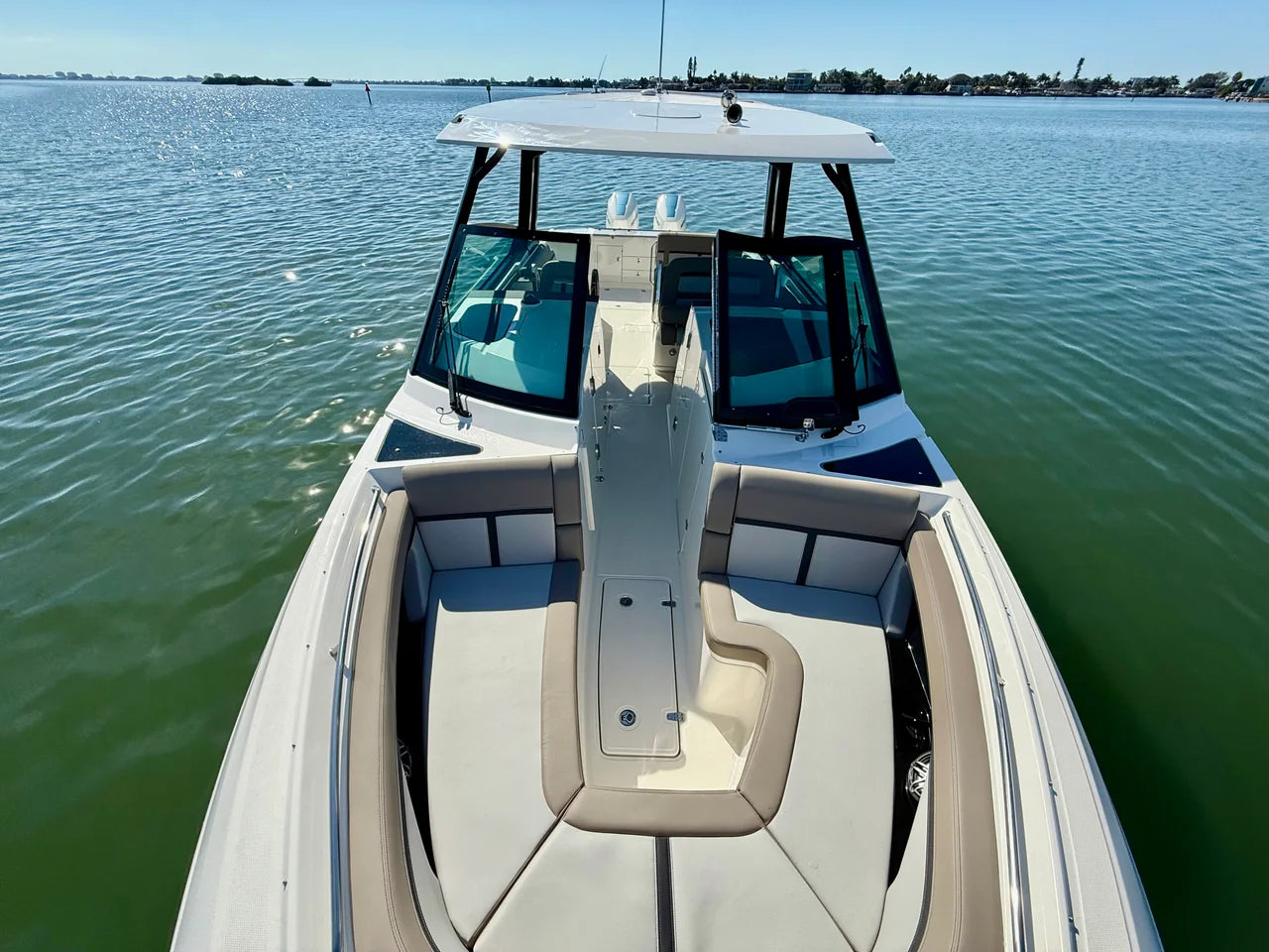 2026 Boston Whaler 330 Vantage 33.0 feet, Clearwater, Florida #65