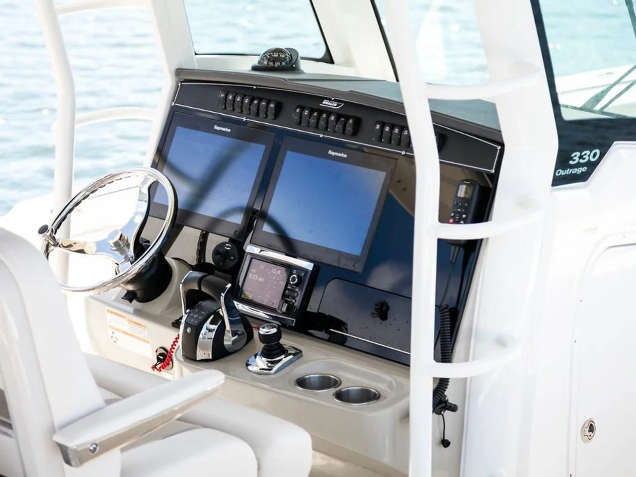 2026 Boston Whaler 330 Outrage 33.0 feet, Clearwater, Florida #13
