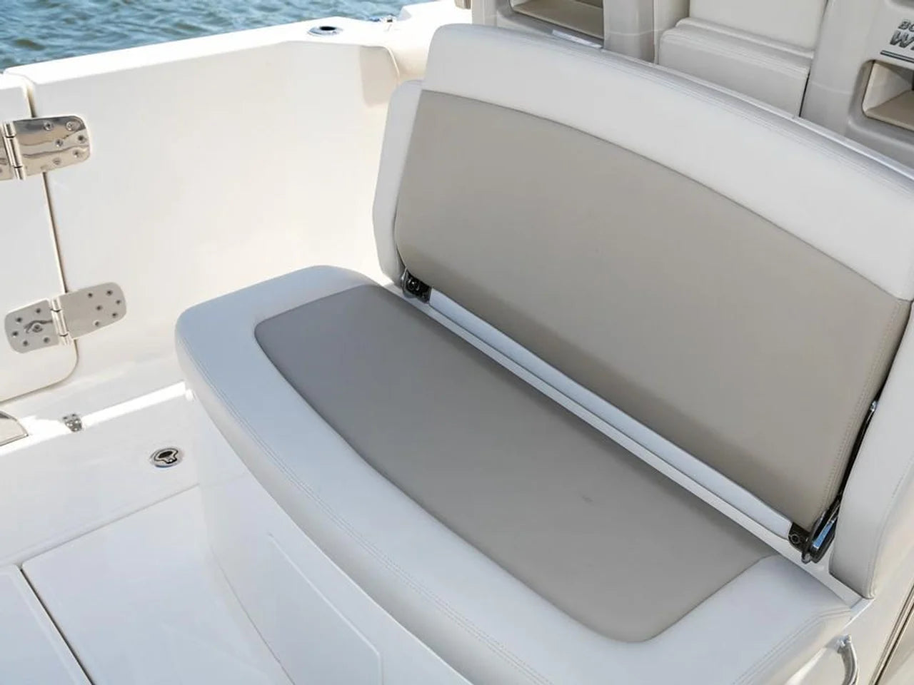 2026 Boston Whaler 330 Outrage 33.0 feet, Clearwater, Florida #17