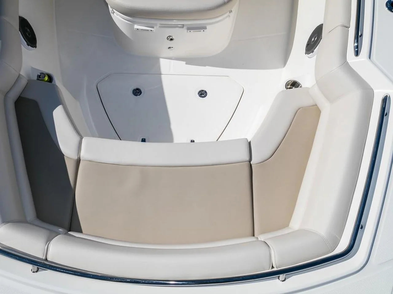 2026 Boston Whaler 330 Outrage 33.0 feet, Clearwater, Florida #18