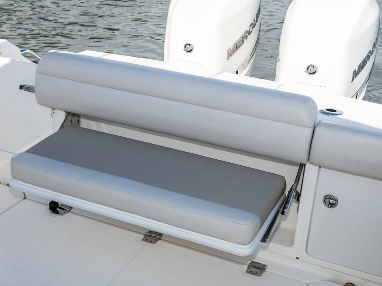 2026 Boston Whaler 330 Outrage 33.0 feet, Clearwater, Florida #20