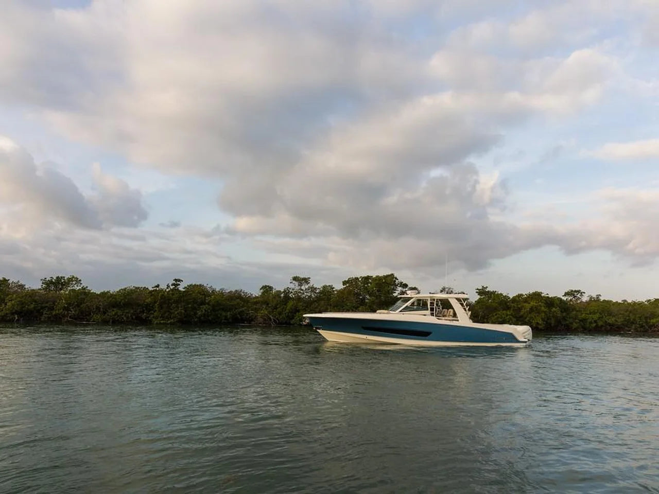 2026 Boston Whaler 420 Outrage 42.0 feet, Clearwater, Florida #26