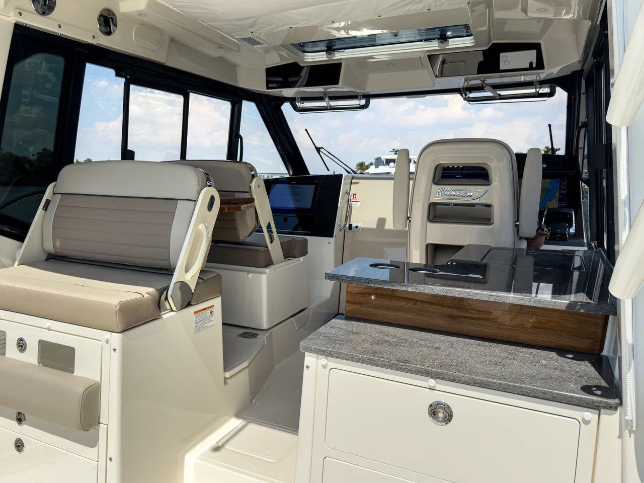 2026 Boston Whaler 365 Conquest 36.0 feet, Clearwater, Florida #9