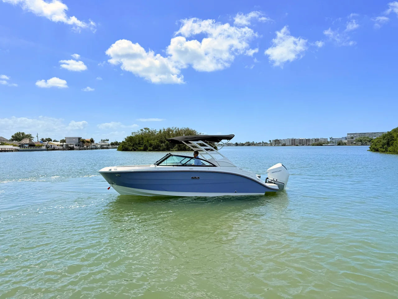 2026 Sea Ray SDX 230 Outboard 23.0 feet, Clearwater, Florida #2