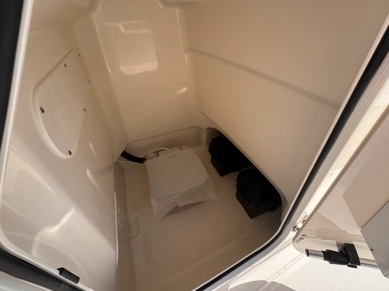 2026 Boston Whaler 210 Montauk 21.0 feet, Clearwater, Florida #19