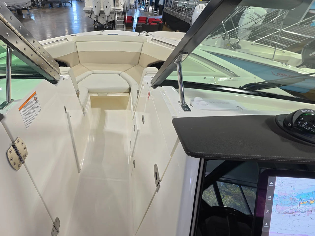 2026 Boston Whaler 280 Vantage 28.0 feet, Clearwater, Florida #21