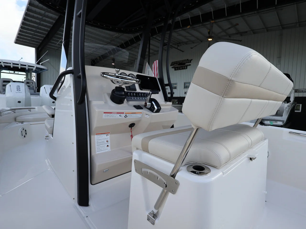 2026 Boston Whaler 220 Dauntless 22.0 feet, Clearwater, Florida #9