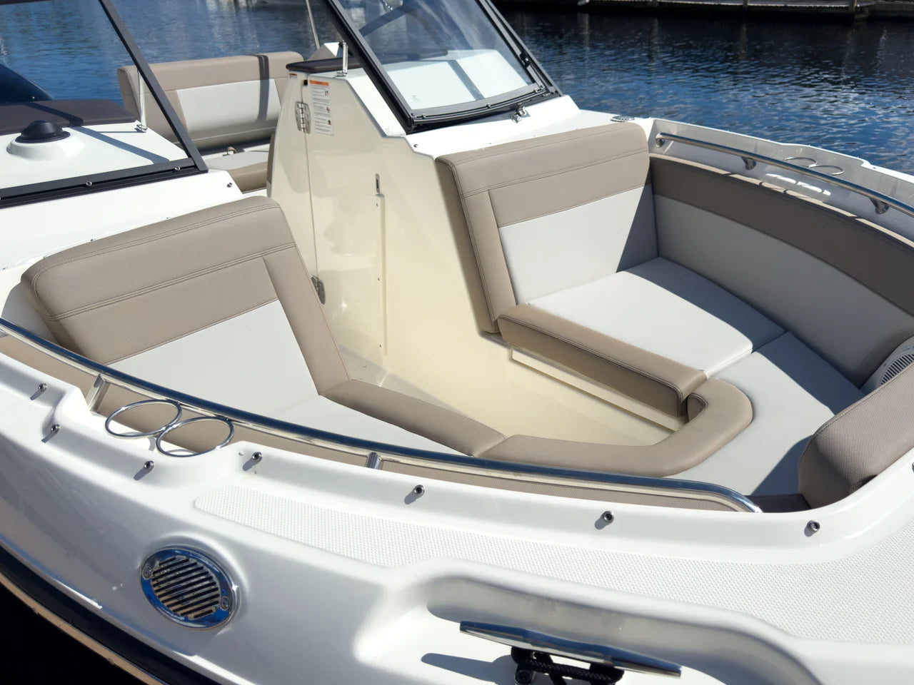 2026 Boston Whaler 210 Vantage 21.0 feet, Clearwater, Florida #18