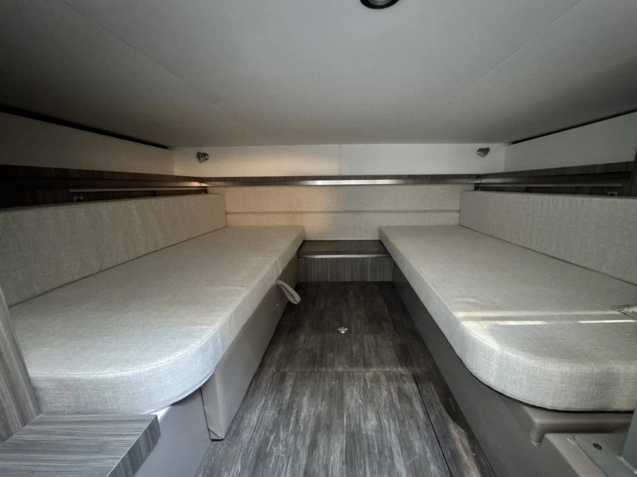 2026 Sea Ray Sundancer 320 Outboard 32.0 feet, Clearwater, Florida #36