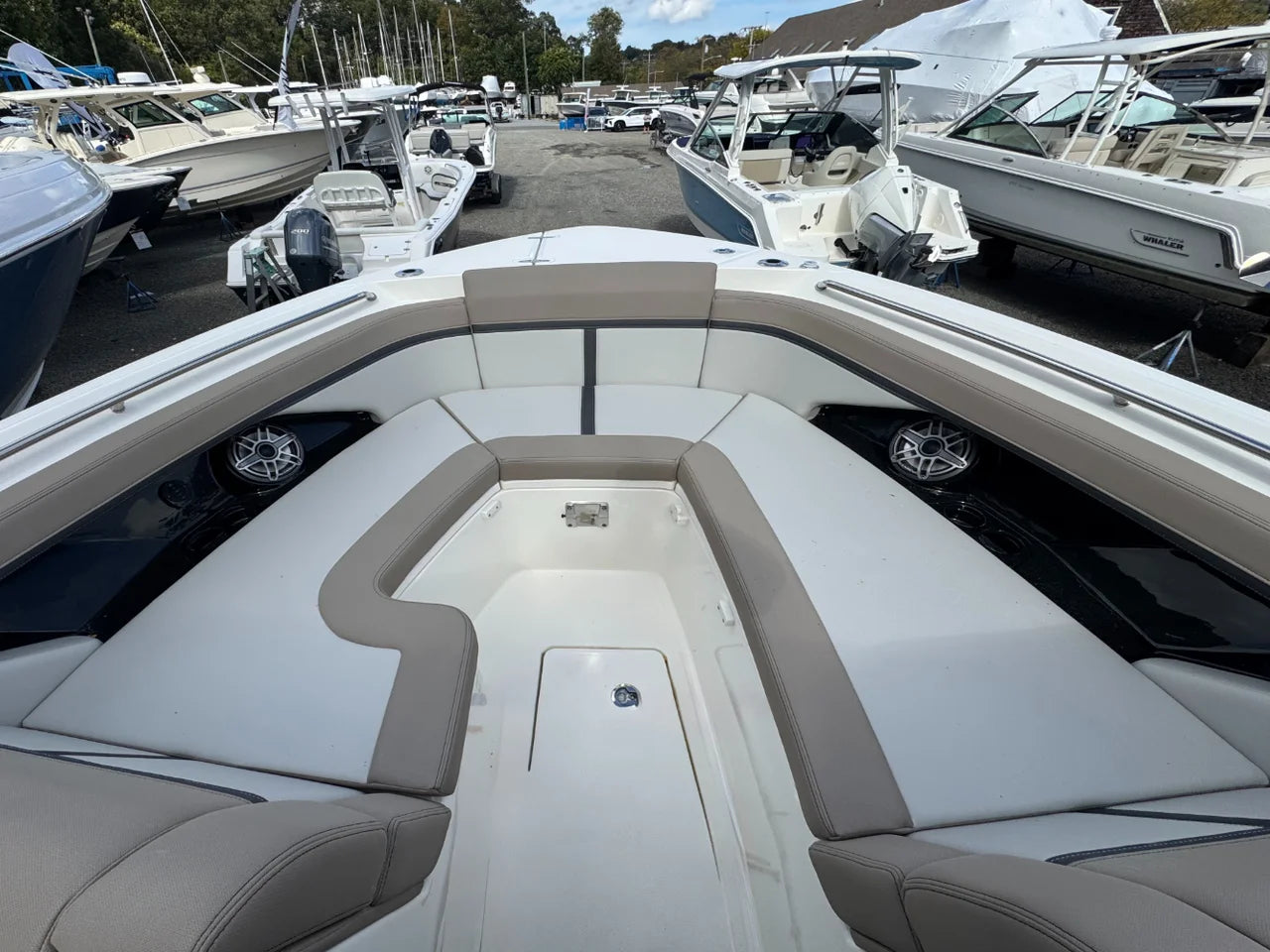2026 Boston Whaler 330 Vantage 33.0 feet, Clearwater, Florida #22