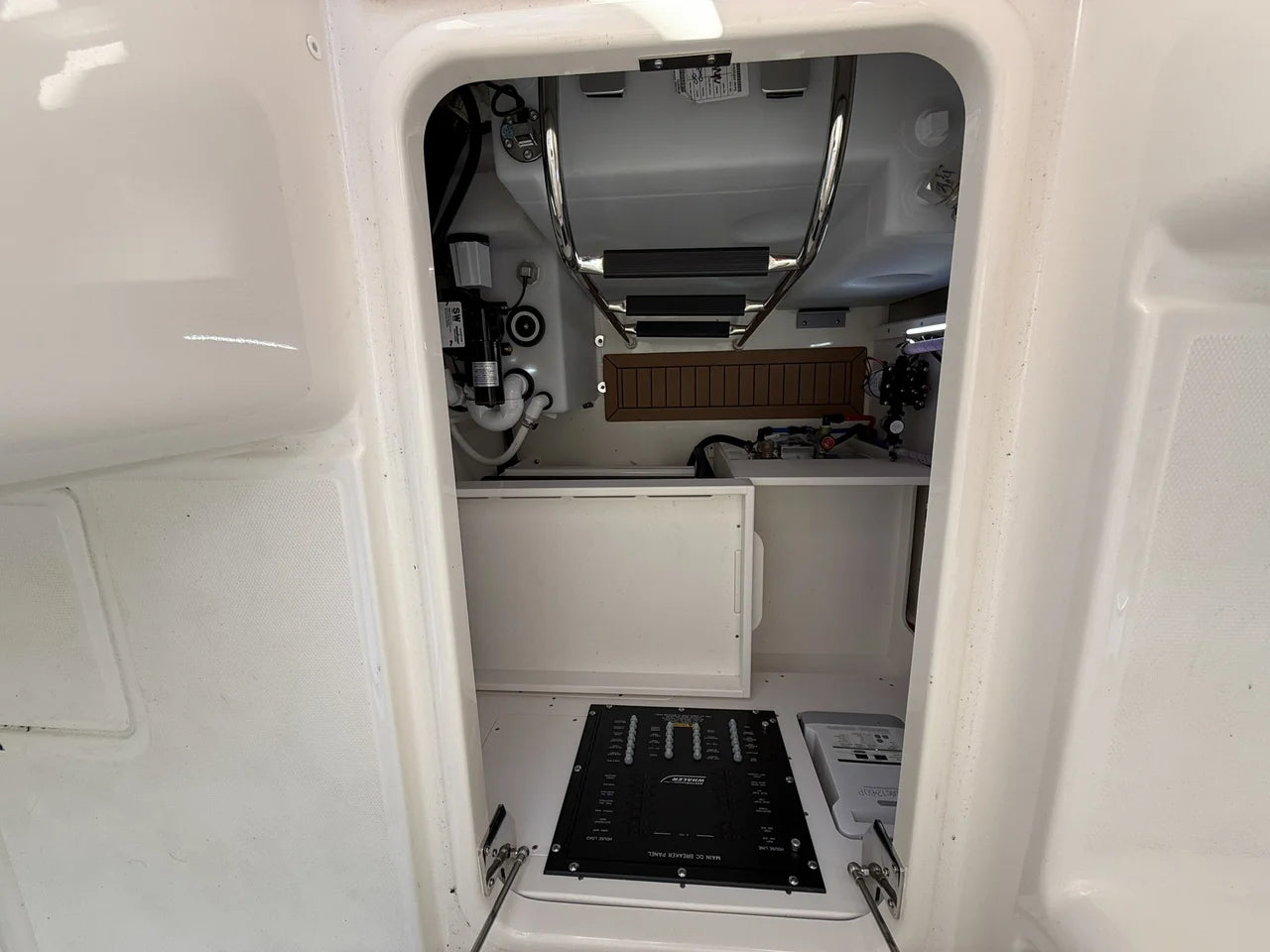 2026 Boston Whaler 405 Conquest 40.0 feet, Clearwater, Florida #21