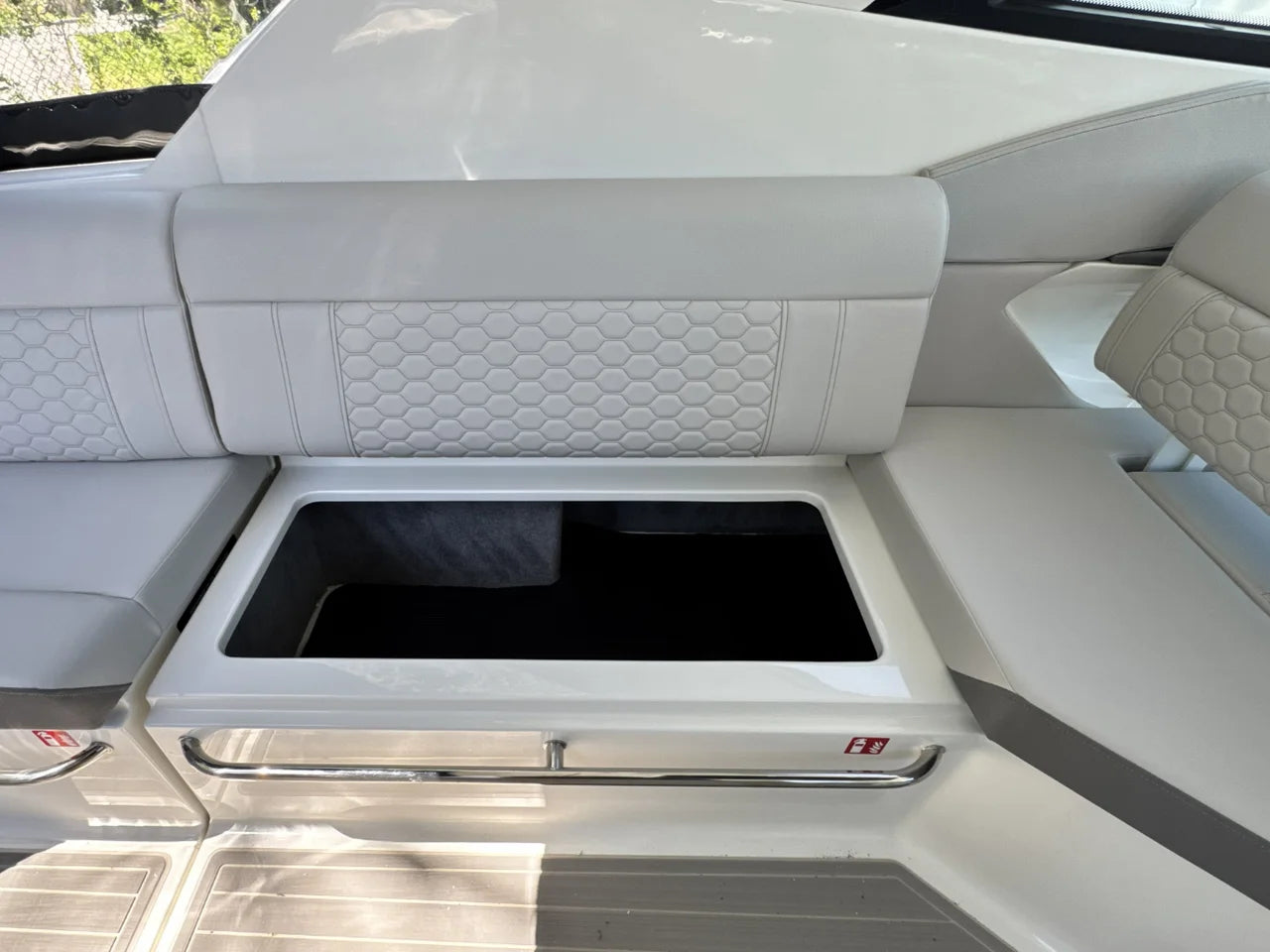 2026 Sea Ray Sundancer 320 Outboard 32.0 feet, Clearwater, Florida #14