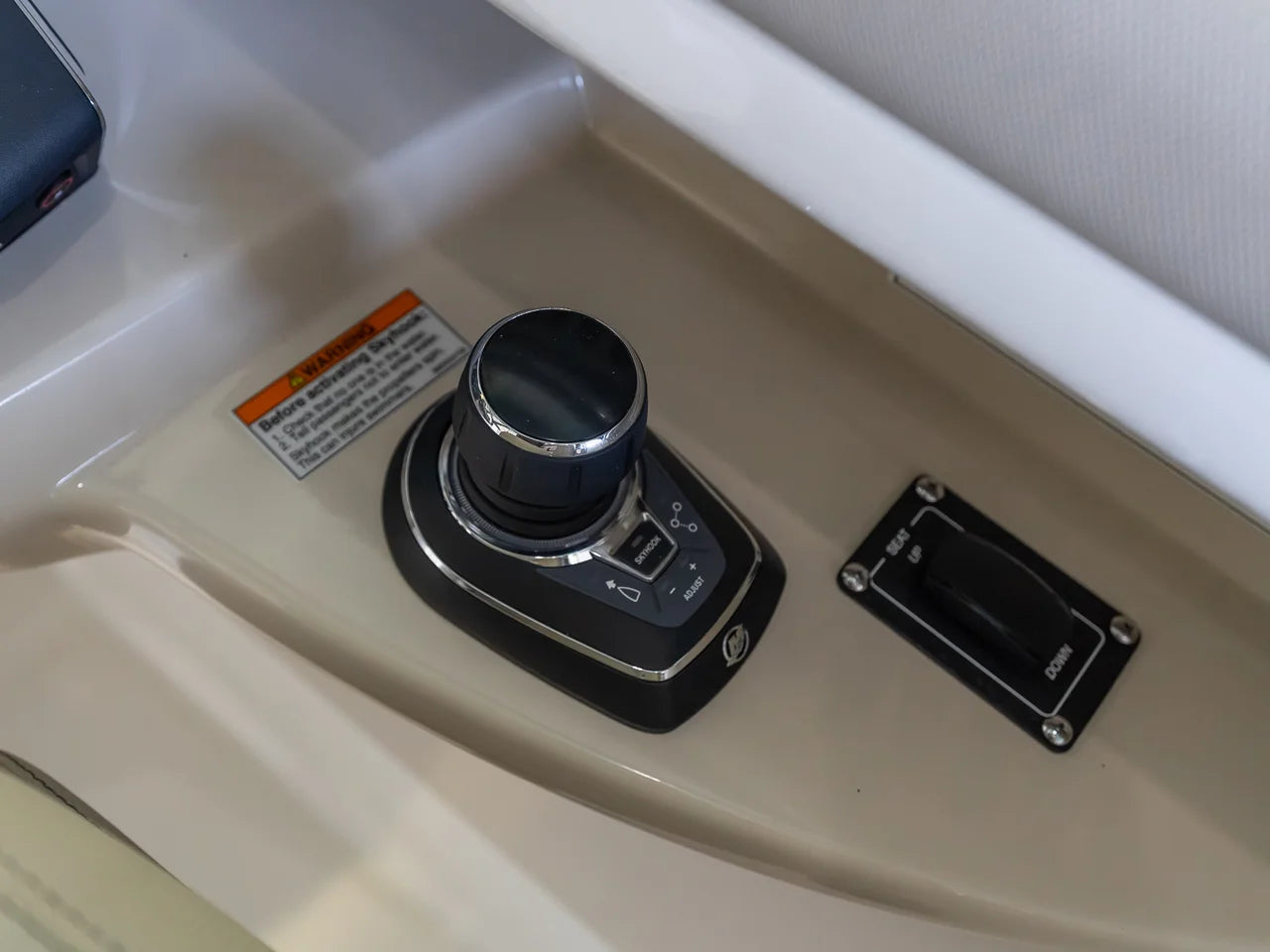 2026 Boston Whaler 330 Vantage 33.0 feet, Clearwater, Florida #44