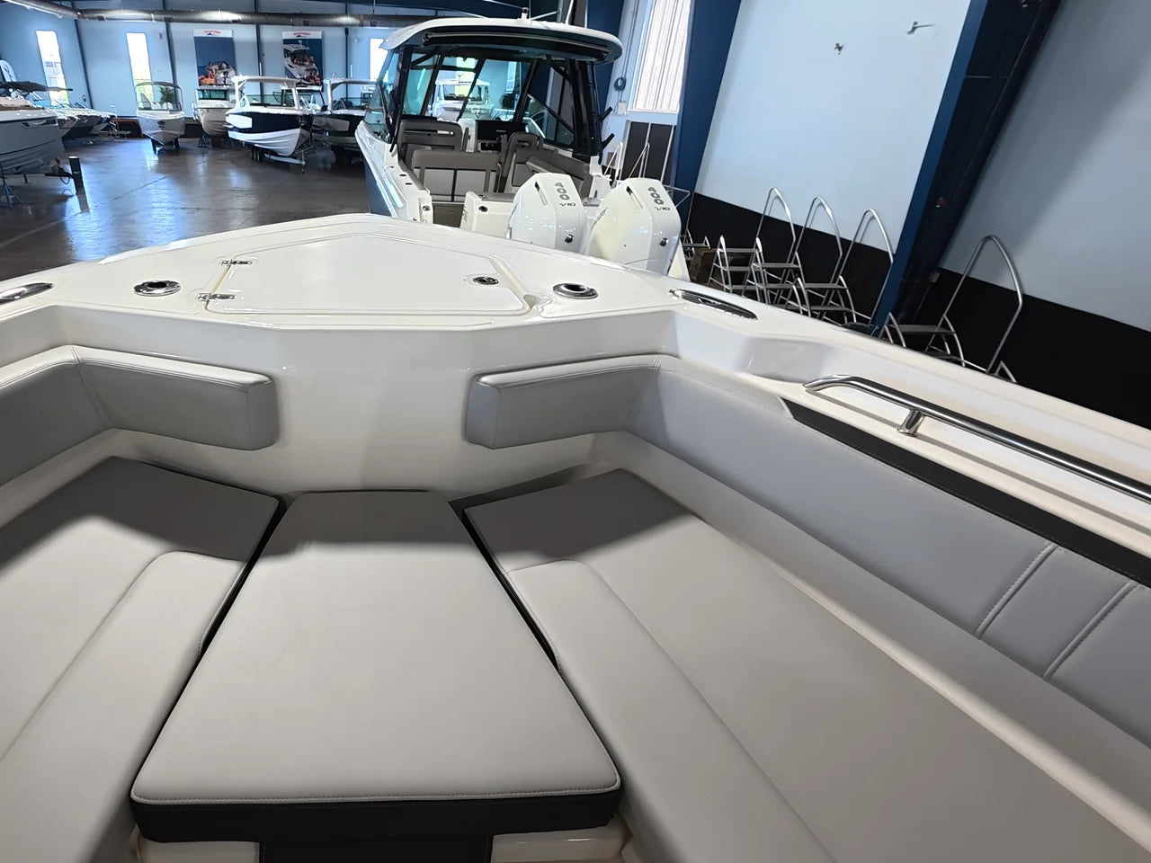 2026 Boston Whaler 330 Outrage 33.0 feet, Clearwater, Florida #21