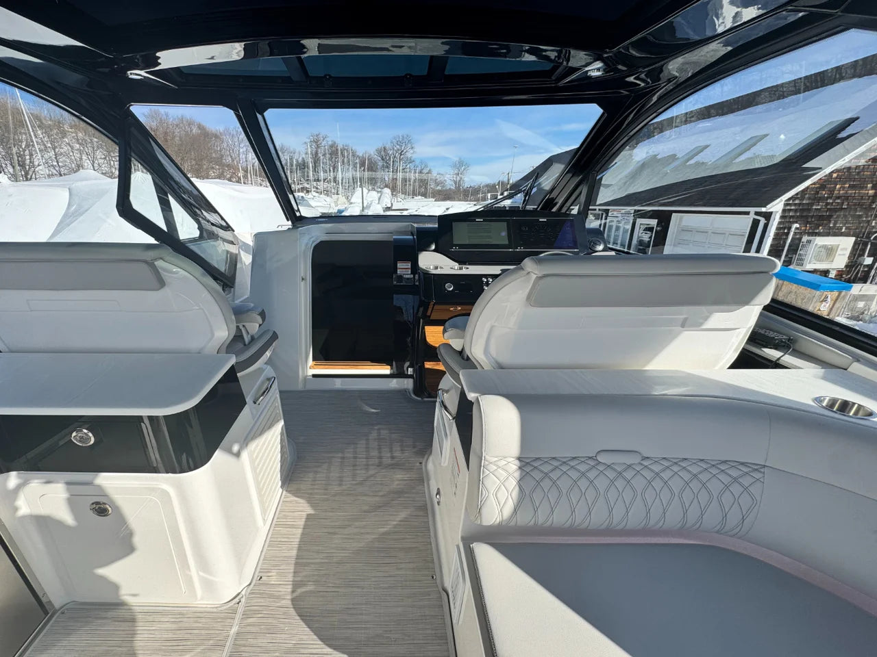 2026 Sea Ray Sundancer 370 Outboard 37.0 feet, Clearwater, Florida #12