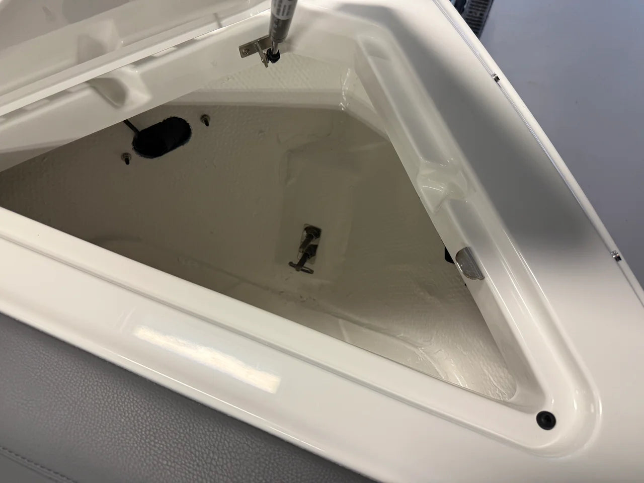 2026 Cobalt R6 SURF 26.0 feet, Clearwater, Florida #106