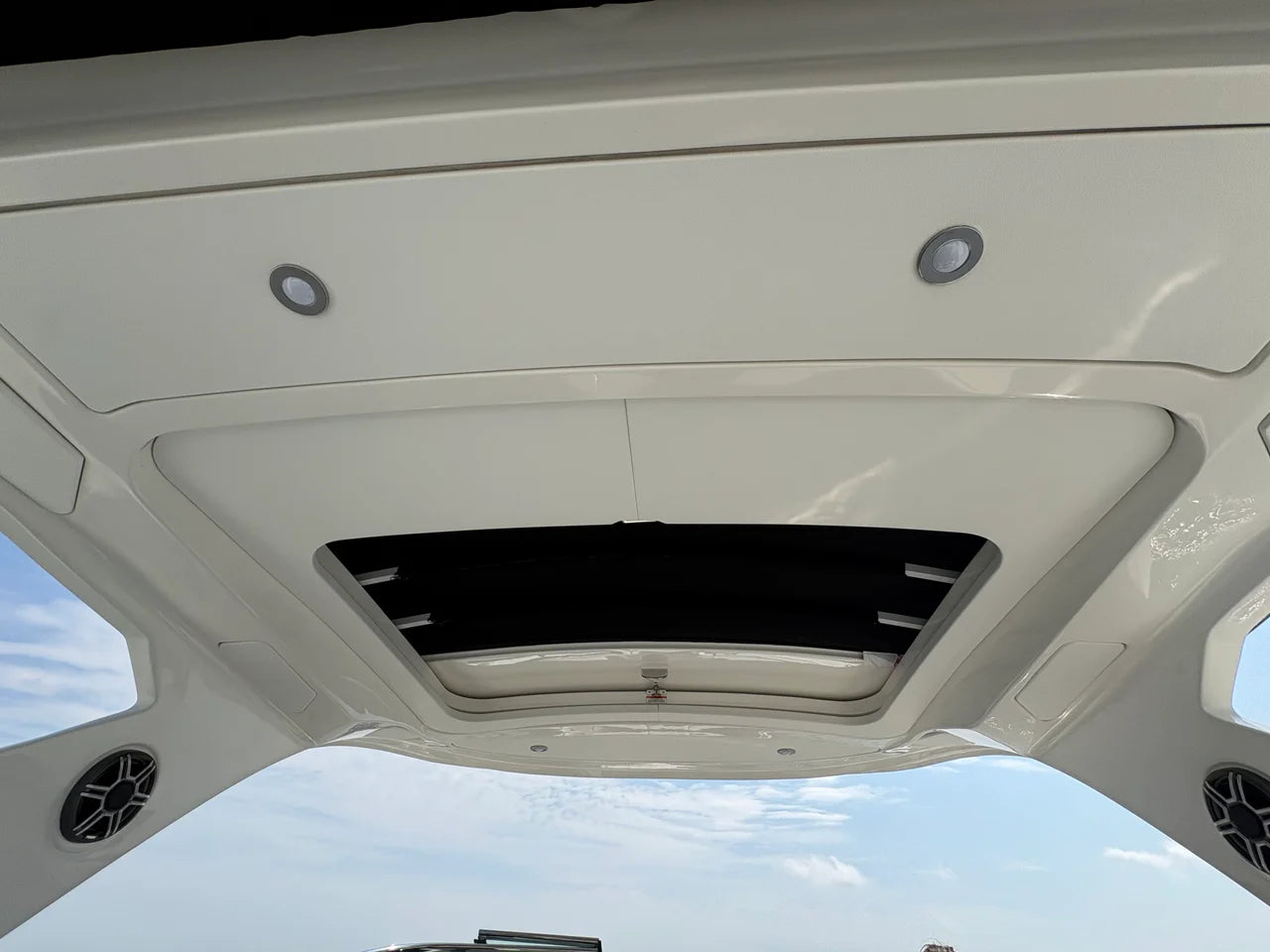 2026 Sea Ray SLX 310 Outboard 31.0 feet, Clearwater, Florida #25