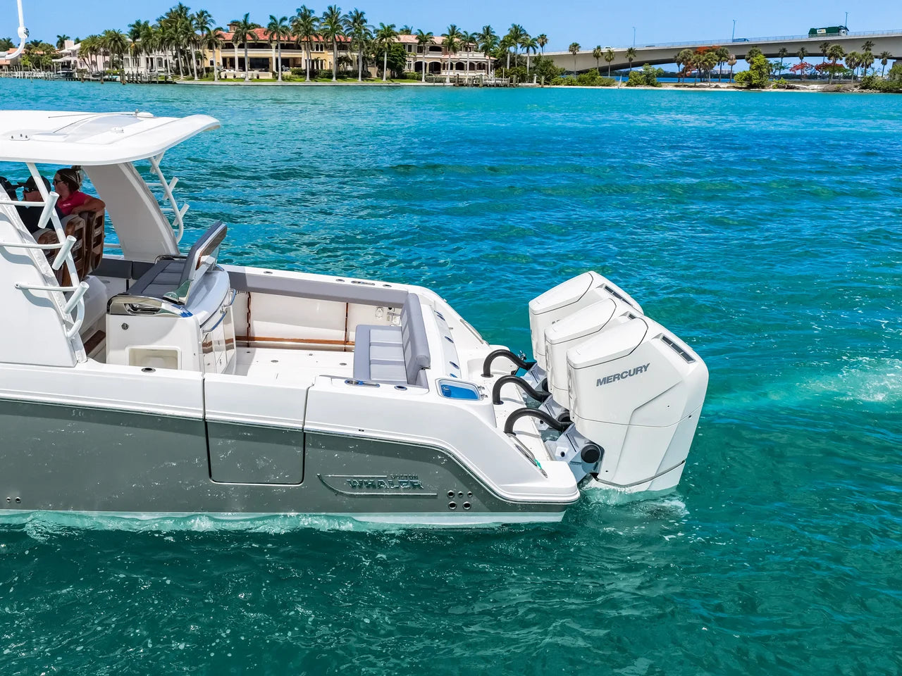 2025 Boston Whaler 420 Outrage 42.0 feet, Clearwater, Florida #6