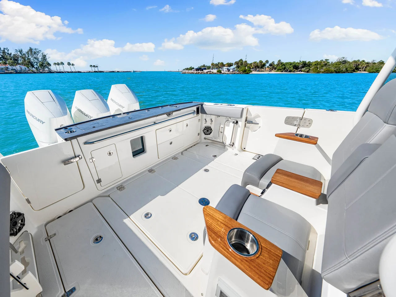 2026 Boston Whaler 360 Outrage 36.0 feet, Clearwater, Florida #13