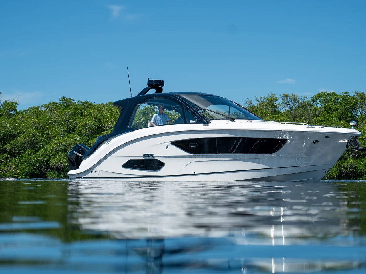 2026 Sea Ray Sundancer 370 Outboard 37.0 feet, Clearwater, Florida #1