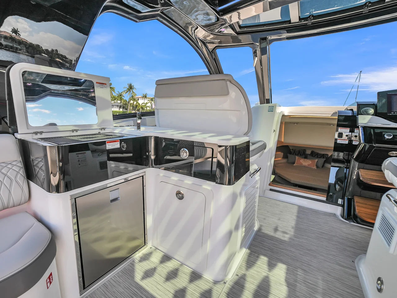 2026 Sea Ray Sundancer 370 Outboard 37.0 feet, Clearwater, Florida #16