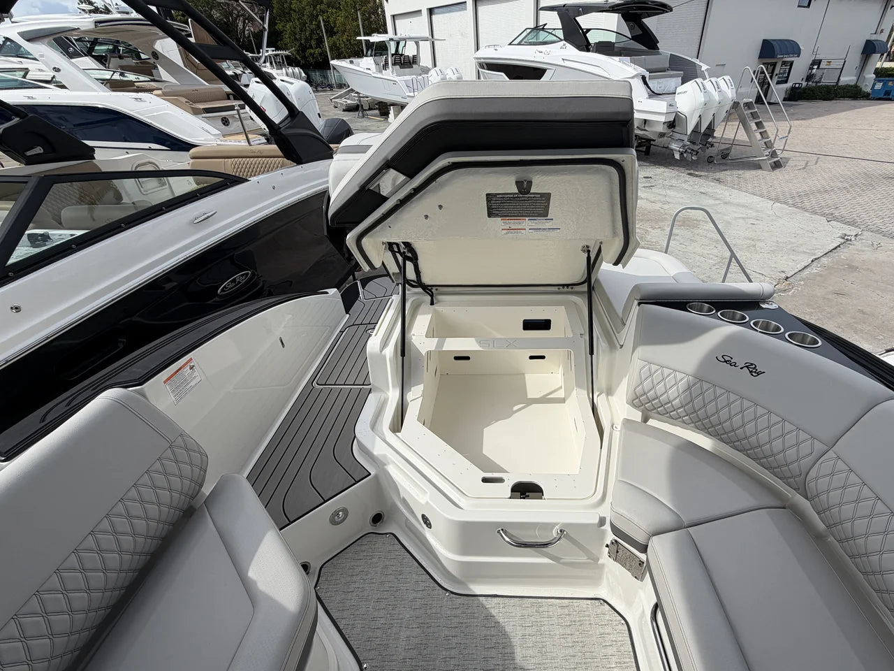 2026 Sea Ray SLX 280 Outboard 28.0 feet, Clearwater, Florida #13